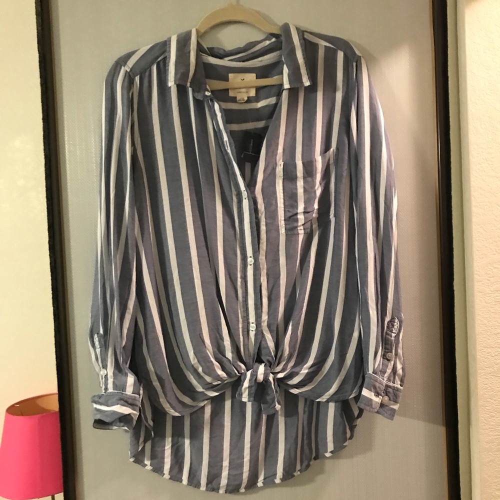 NWT American Eagle button up top